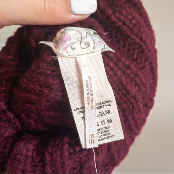 Free People Harlow Cable Knit Beanie in Wine - Picture 4 of 4